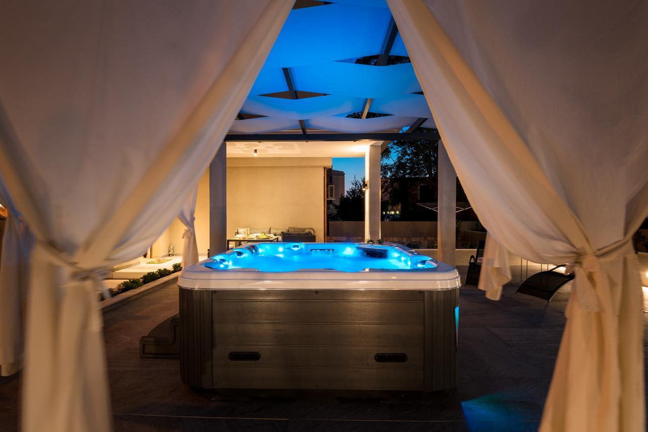 Family Apartment Dubrovnik - Private Jacuzzi Terrace, Private Parking Экстерьер фото