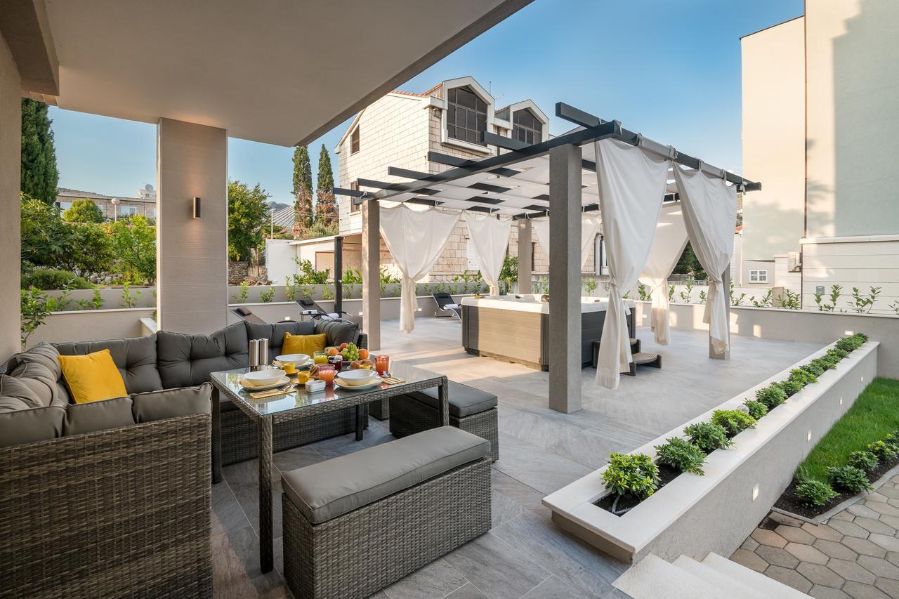 Family Apartment Dubrovnik - Private Jacuzzi Terrace, Private Parking Экстерьер фото
