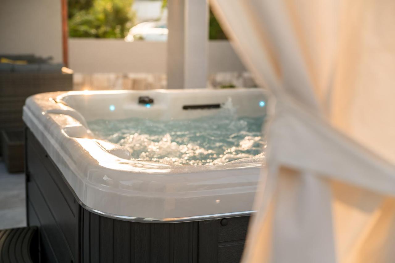 Family Apartment Dubrovnik - Private Jacuzzi Terrace, Private Parking Экстерьер фото