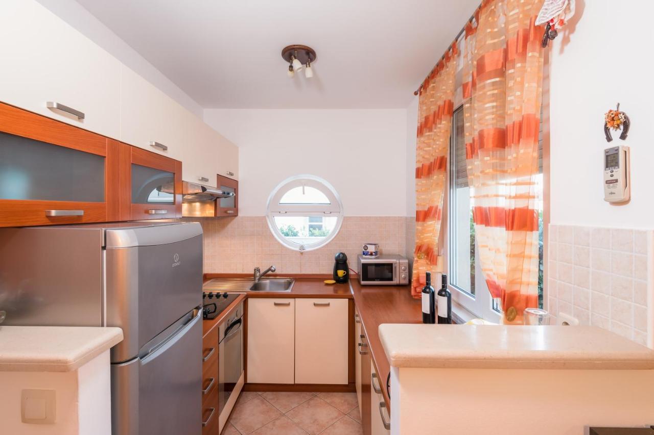 Family Apartment Dubrovnik - Private Jacuzzi Terrace, Private Parking Экстерьер фото